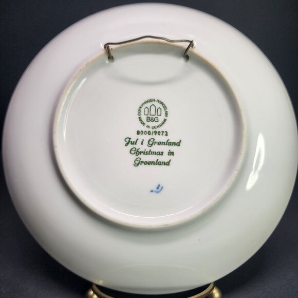 Royal Copenhagen Christmas In Greenland Collectors Plate - Jule After 1972 - Picture 4 of 5